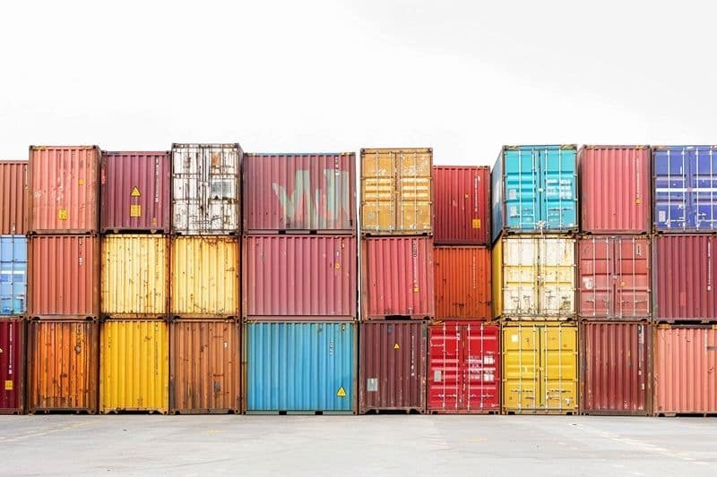 Défis logistiques et impacts économiques pour l'expansion européenne