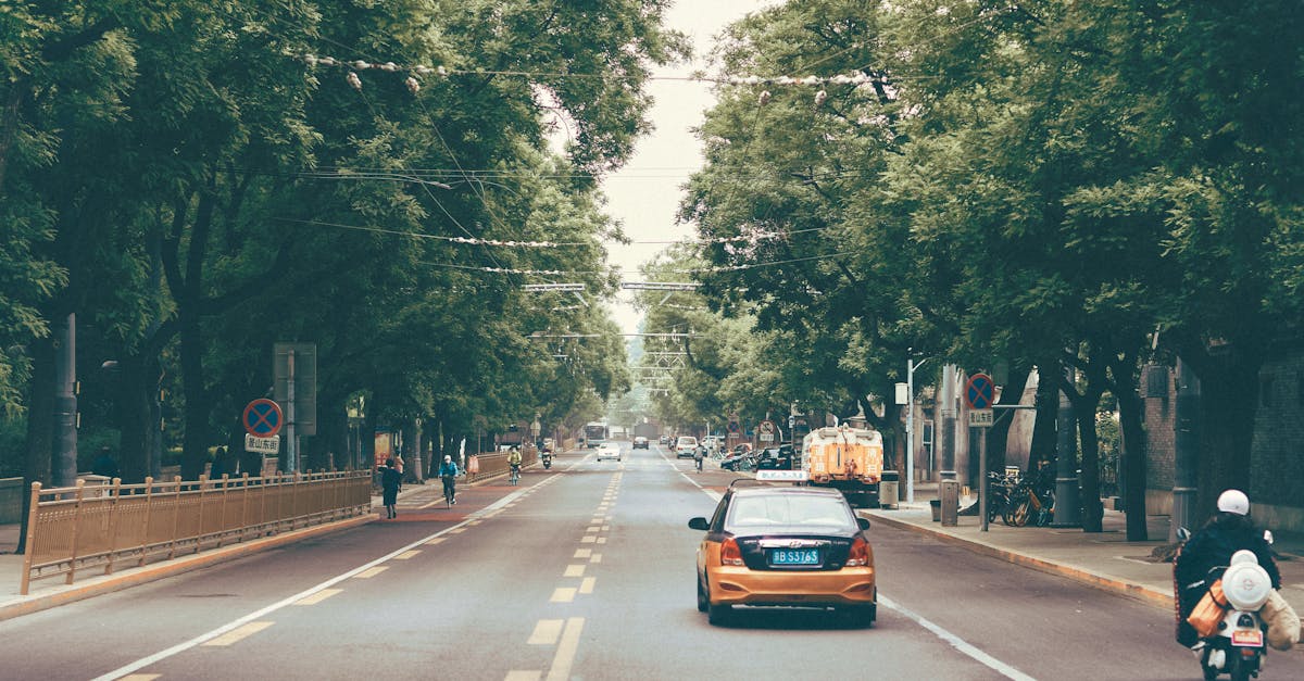découvrez tout sur la voiture électrique : avantages, fonctionnement, modèles disponibles et conseils pour choisir la meilleure voiture écologique adaptée à vos besoins.