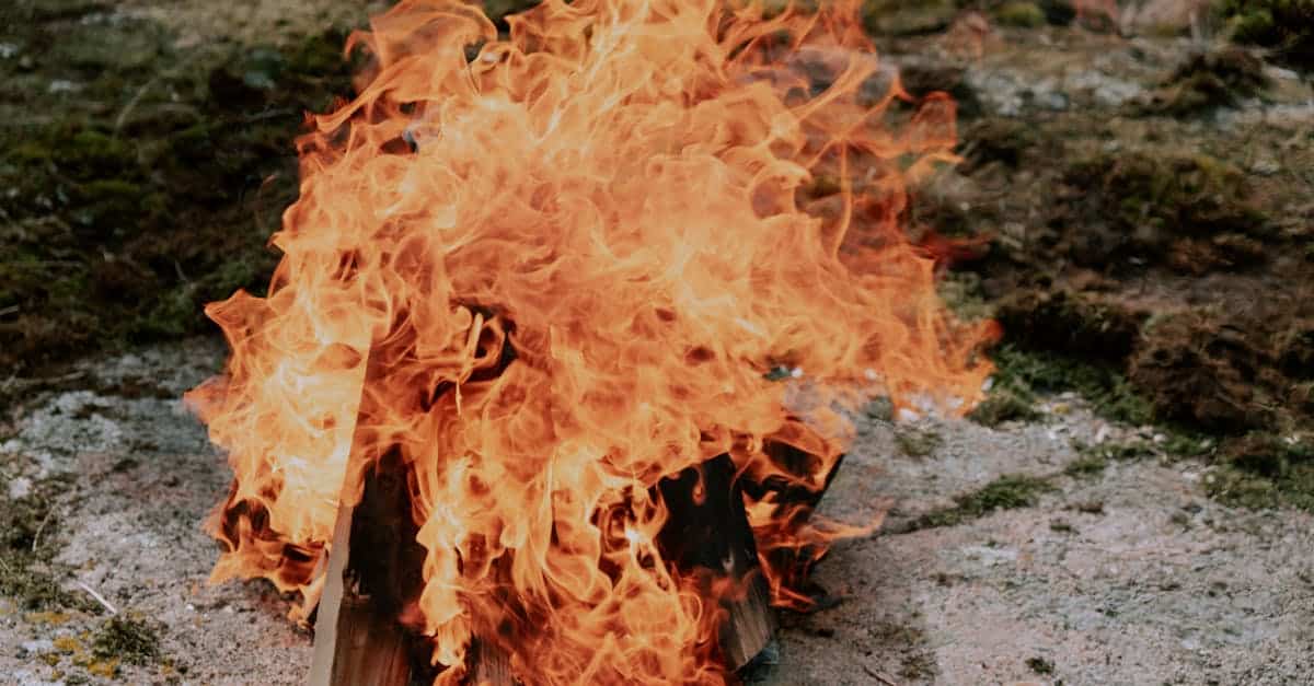 découvrez tout sur le feu : ses origines, ses utilisations, sa gestion et les précautions essentielles pour prévenir les dangers.