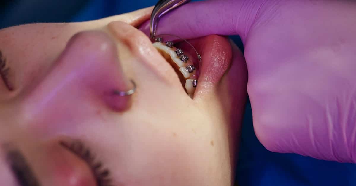 découvrez l'orthodontie invisible, une solution discrète et efficace pour redresser vos dents sans appareil visible.