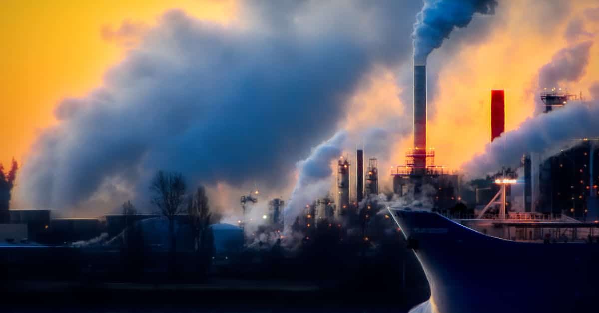 découvrez les impacts de la pollution aux pfas, ces substances chimiques persistantes, sur l'environnement et la santé, ainsi que les solutions pour les réduire.