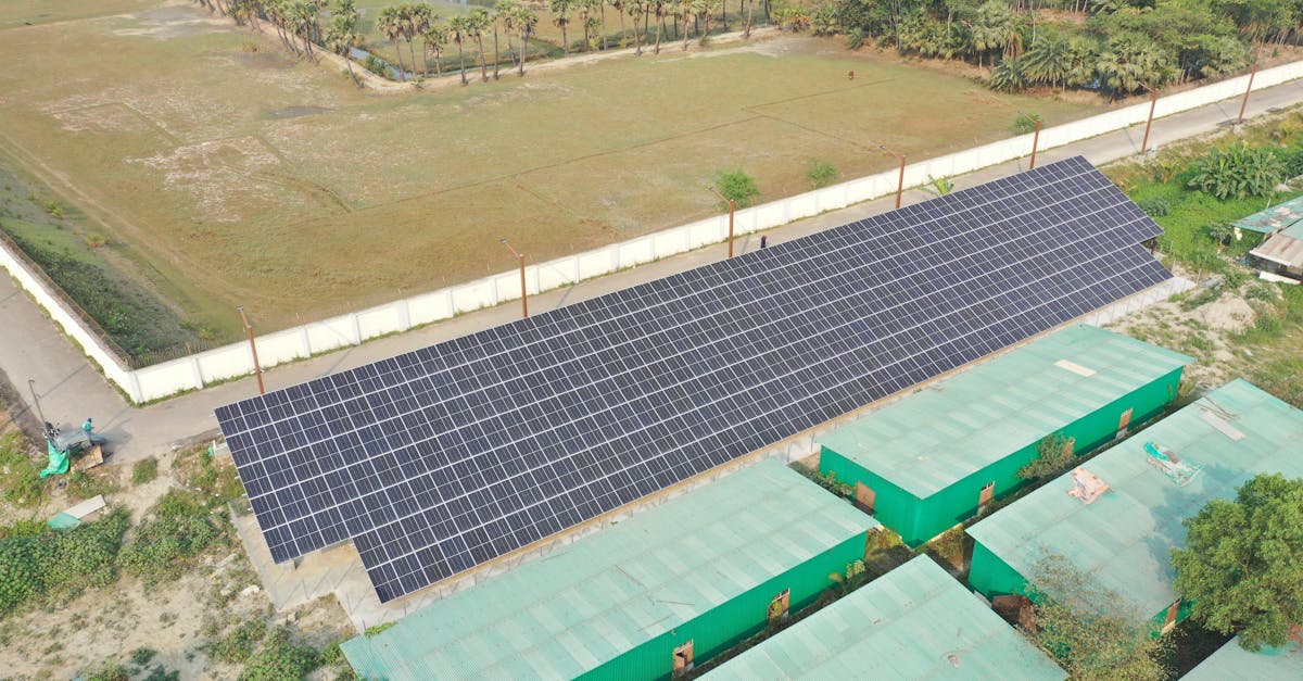 découvrez les serres photovoltaïques, une solution innovante alliant production d'énergie solaire et culture agricole pour un avenir durable et écologique.