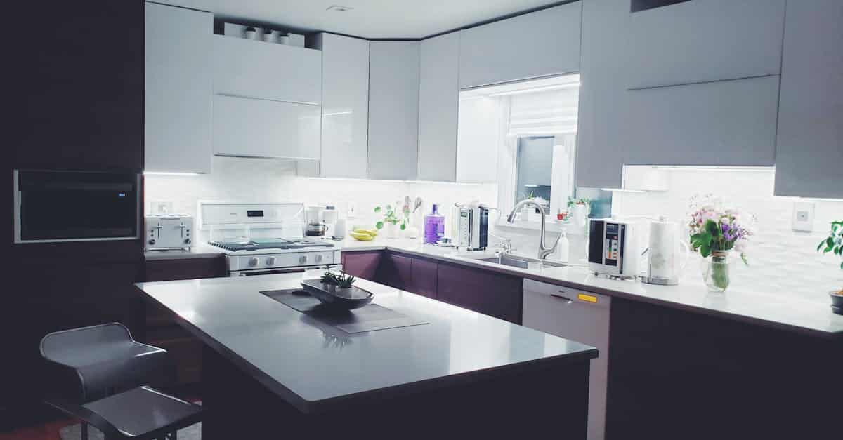 transformez votre espace avec notre guide de relooking de chambre : idées, astuces et inspirations pour un intérieur moderne et convivial.
