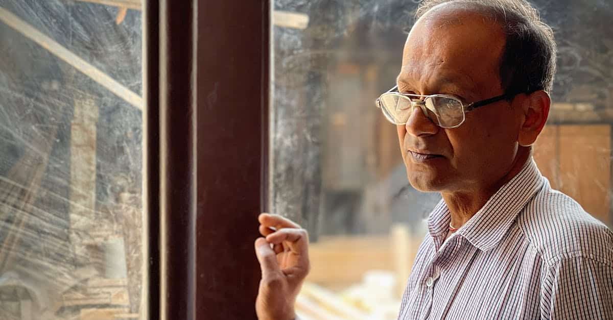 découvrez le rôle clé d'un founder, l'initiateur passionné qui transforme une idée en entreprise prospère.