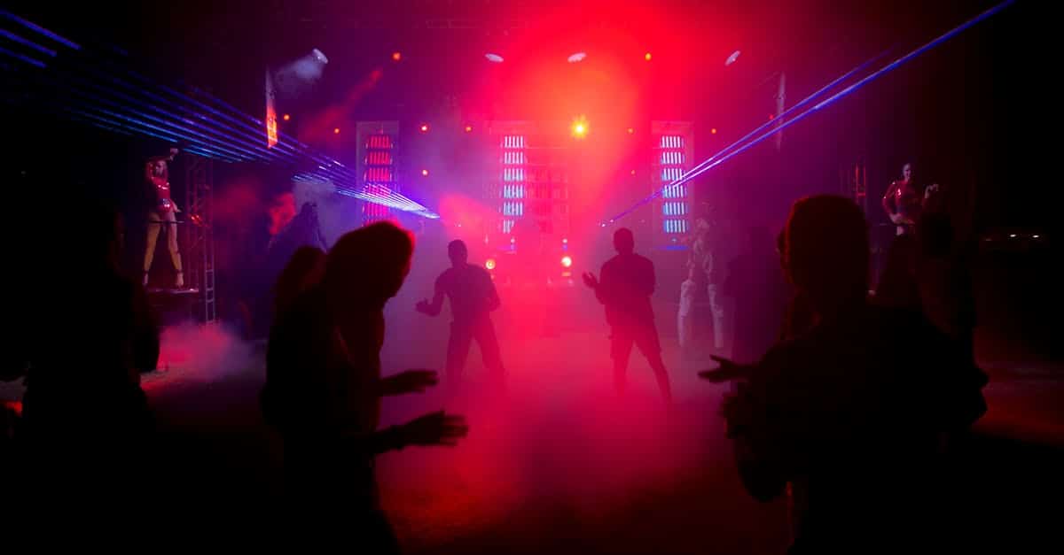 découvrez tout sur le laser : technologie, applications variées et innovations.