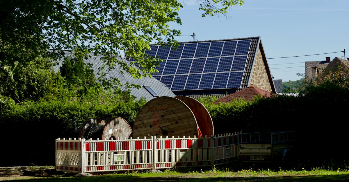 découvrez nos solutions d'installation photovoltaïque efficaces et durables pour produire votre propre énergie solaire et réduire vos factures d'électricité.