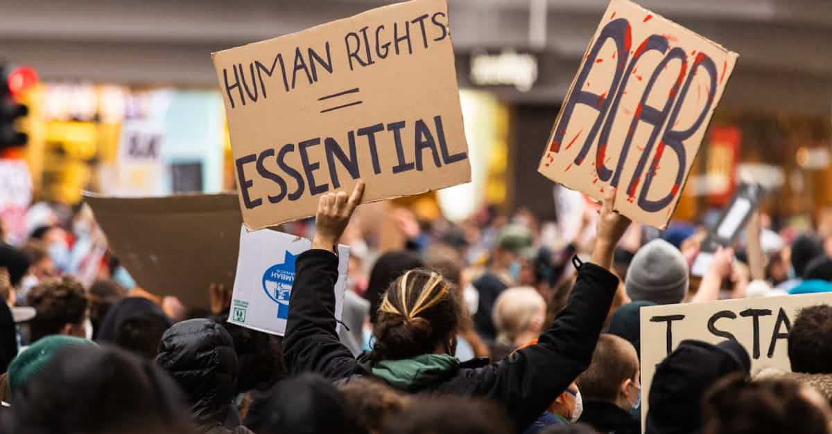 découvrez les différentes formes de protestation, leurs impacts sociaux et politiques, ainsi que les mouvements qui façonnent notre société.