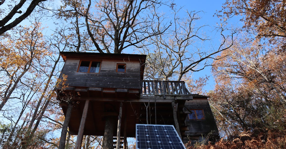 chargeur solaire résidentiel : solution écologique et économique pour recharger vos appareils directement à la maison grâce à l'énergie solaire.