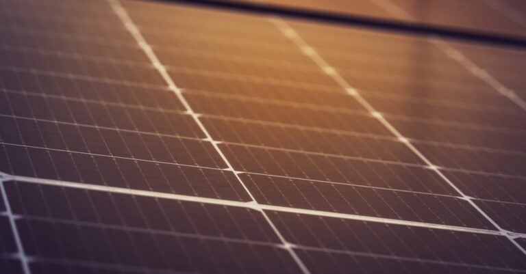 découvrez tout sur l'énergie solaire : avantages, fonctionnement, installations et innovations pour un avenir durable et écologique.