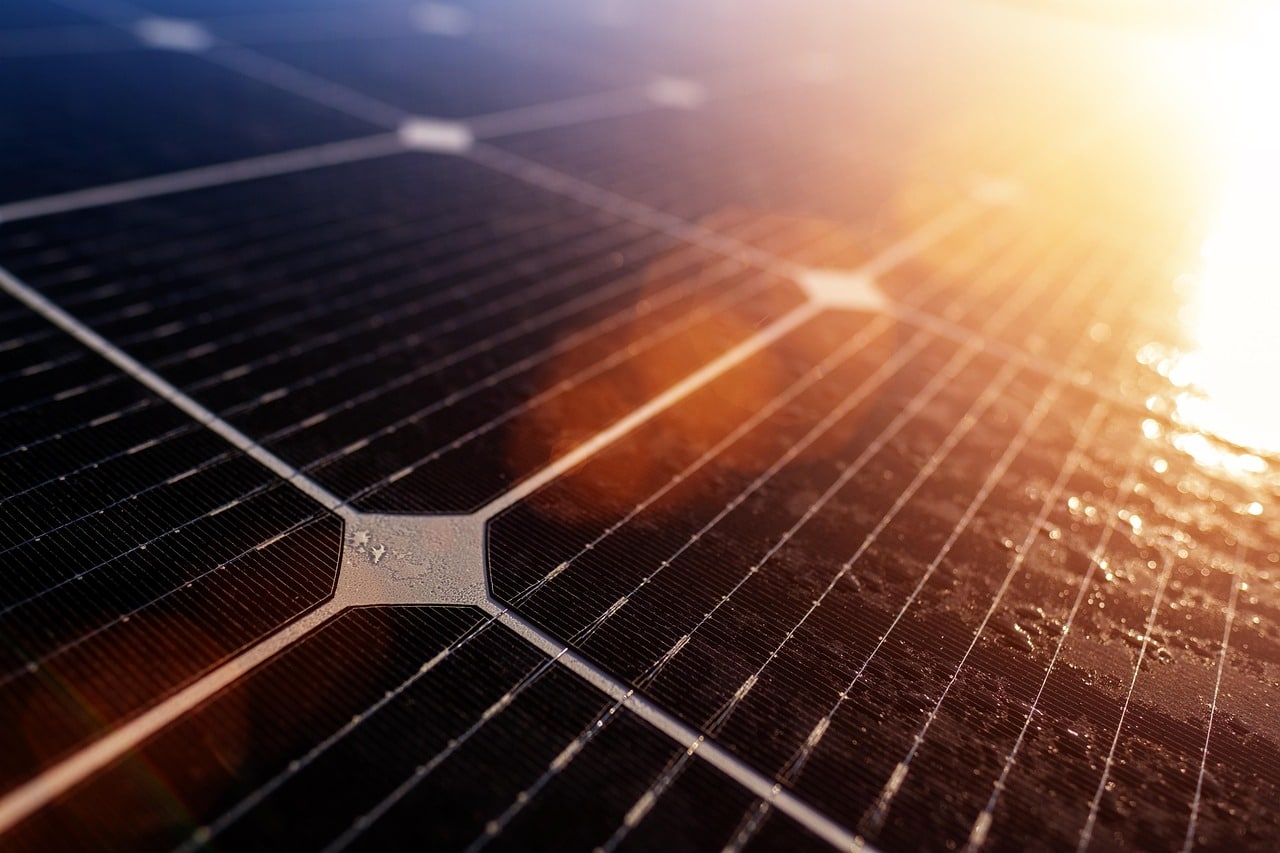 découvrez les appels d'offres solaires : opportunités, procédures et conseils pour réussir vos projets d'énergie solaire.