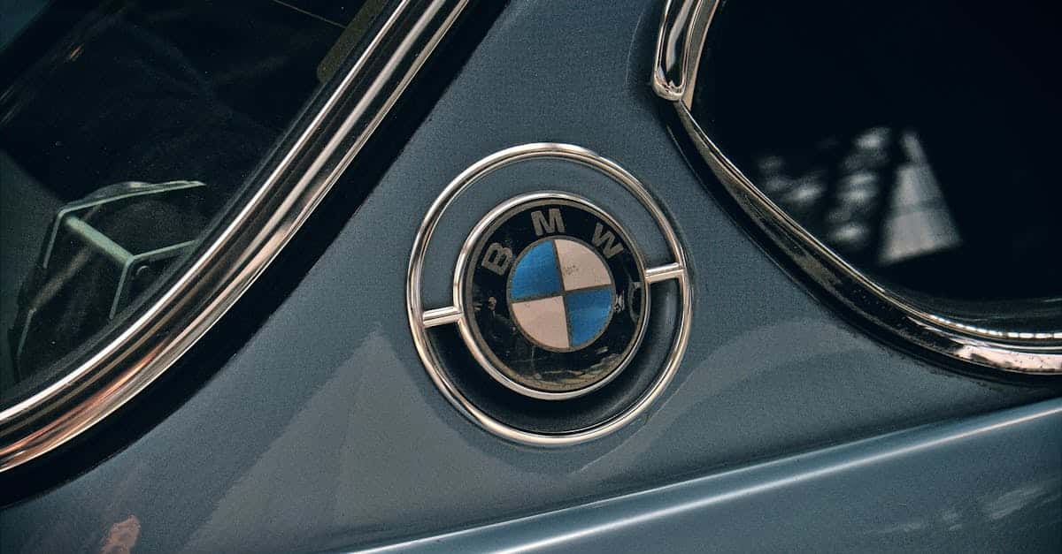 découvrez notre analyse complète de la bmw ix3 2026 : design, performances, autonomie et innovations technologiques du suv électrique de dernière génération.