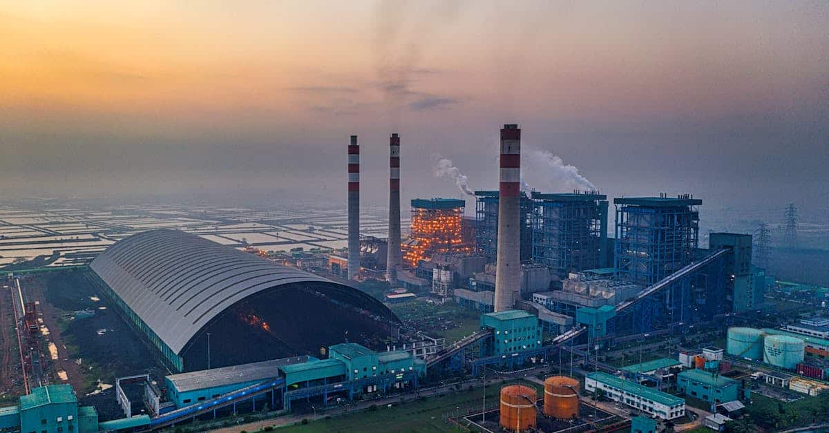 découvrez comment la pollution due au charbon affecte l'efficacité de l'énergie solaire et les enjeux environnementaux liés à cette interaction.