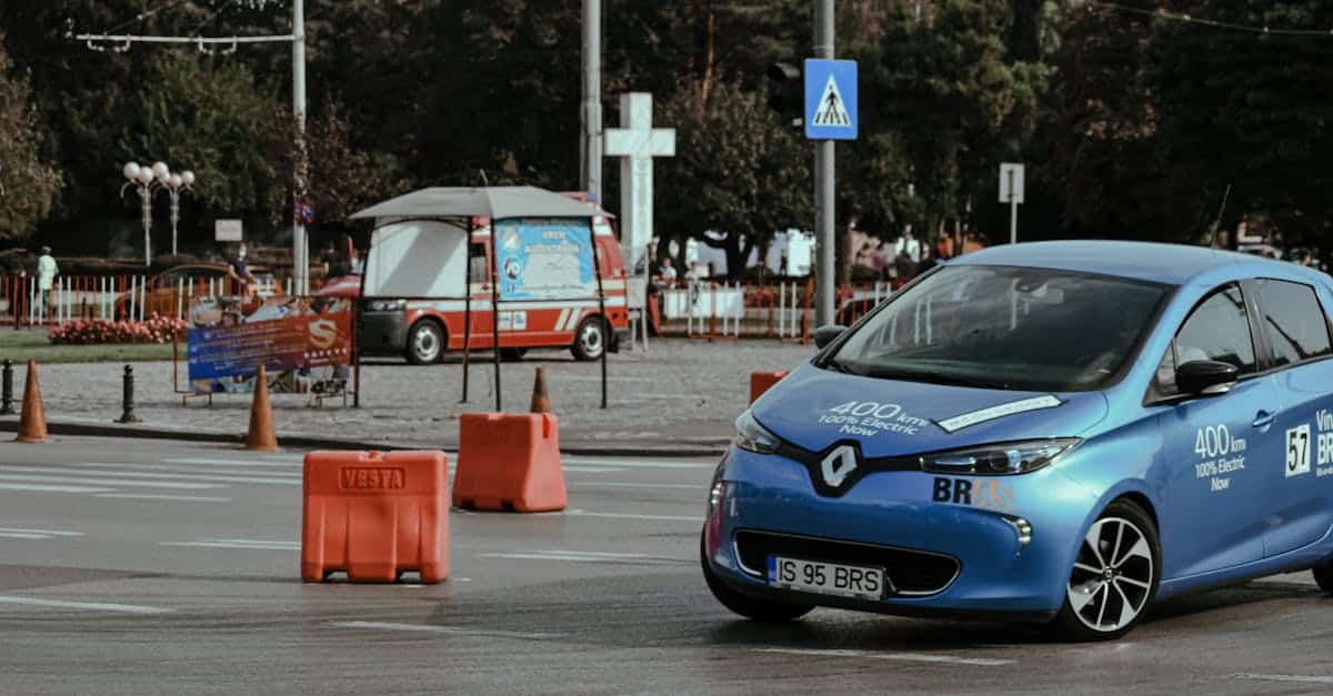 découvrez notre voiture électrique urbaine, compacte et écologique, idéale pour vos déplacements en ville avec autonomie et design moderne.