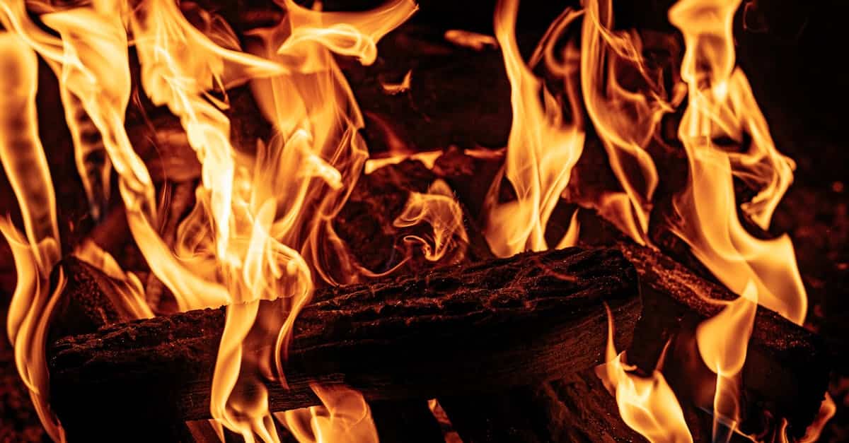 découvrez tout sur le feu : son origine, ses utilisations, ses dangers et comment le maîtriser en toute sécurité.