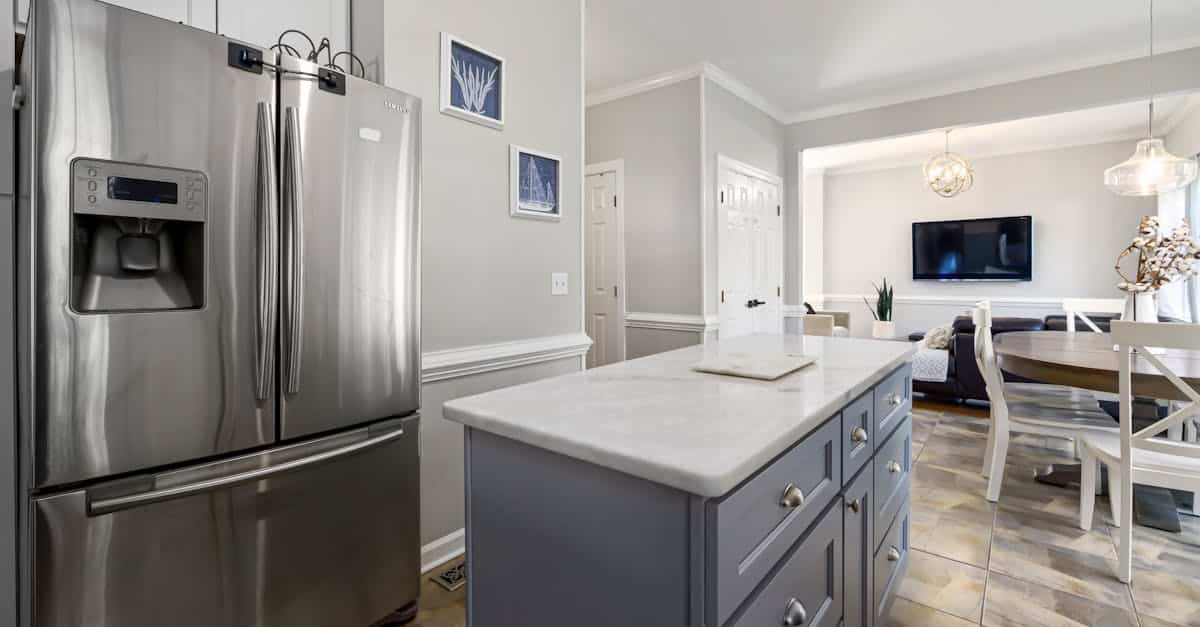 découvrez nos îlots de cuisine modernes et fonctionnels pour optimiser votre espace et sublimer votre intérieur.