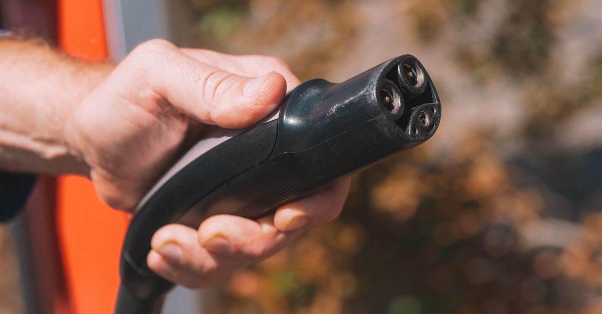 découvrez tout sur les véhicules électriques : avantages, modèles, technologies et impact environnemental pour une mobilité durable.
