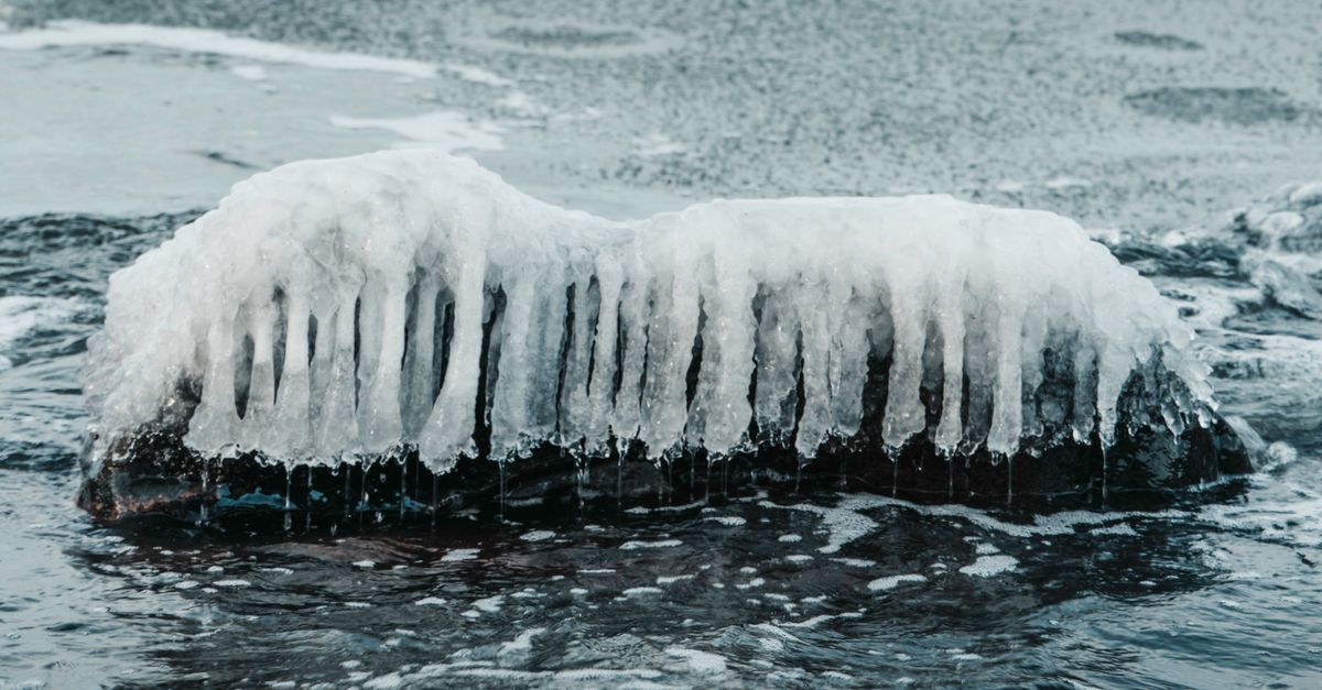 découvrez les effets et les défis des températures extrêmes sur l'environnement, la santé et les infrastructures.
