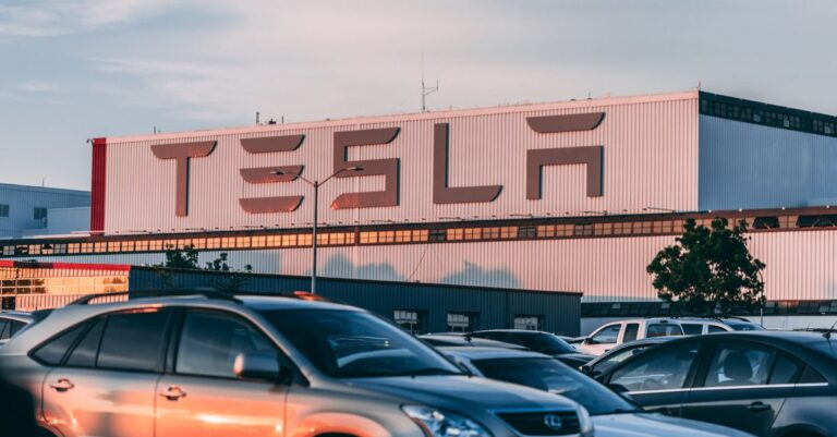 découvrez le programme de mentorat tesla optimus, une opportunité unique d'apprendre et d'innover avec les experts de tesla dans le domaine de la robotique avancée.