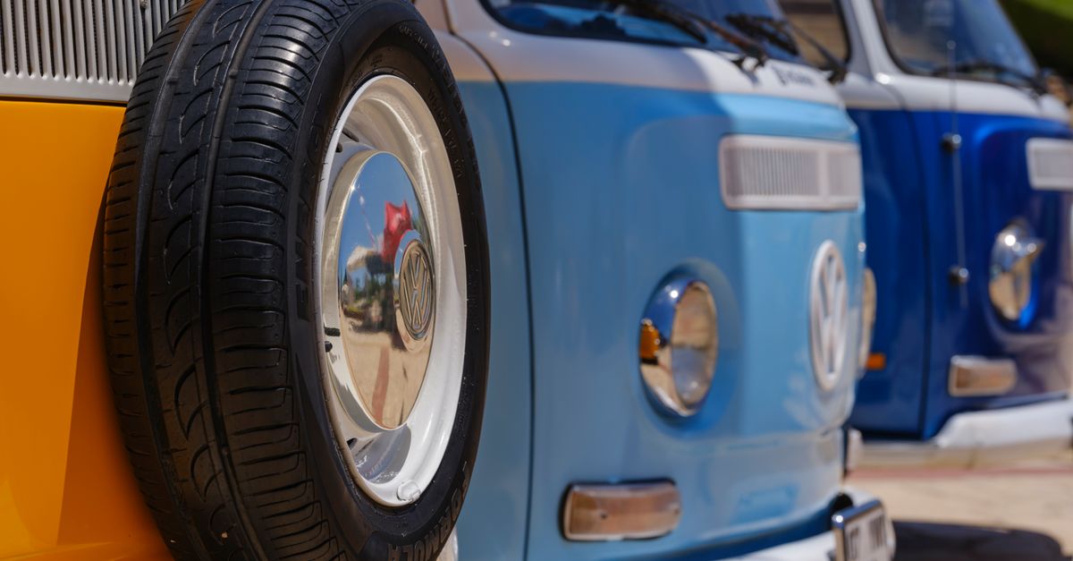 découvrez nos vans aménagés électriques alliant écologie, confort et autonomie pour vos aventures en plein air.