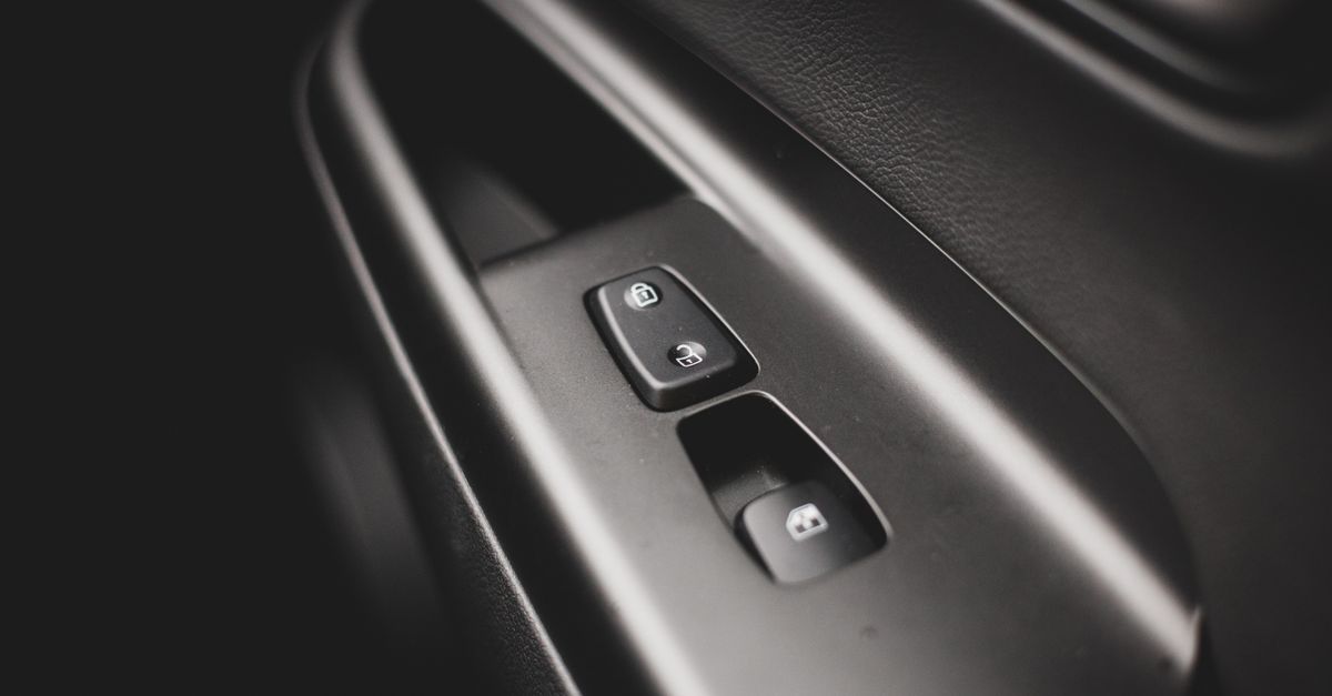 découvrez nos solutions électriques d'intérieur alliant innovation et design pour un habitat moderne et fonctionnel.