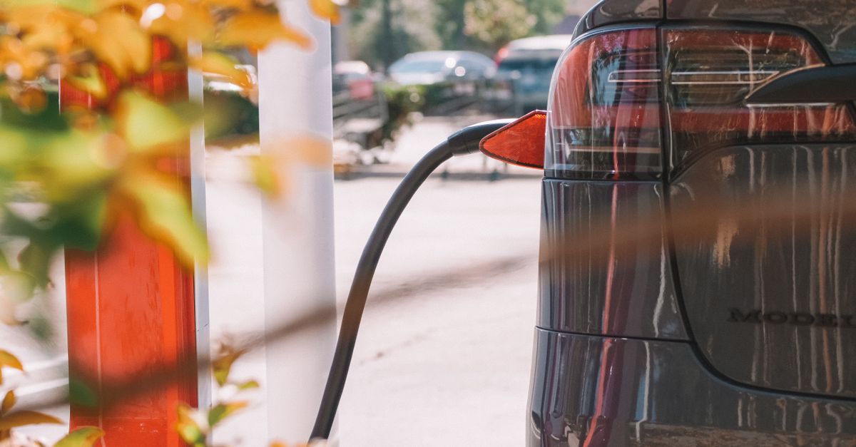 découvrez nos solutions de recharge pour véhicules électriques, rapides et adaptées à tous les besoins, pour une mobilité durable et écologique.