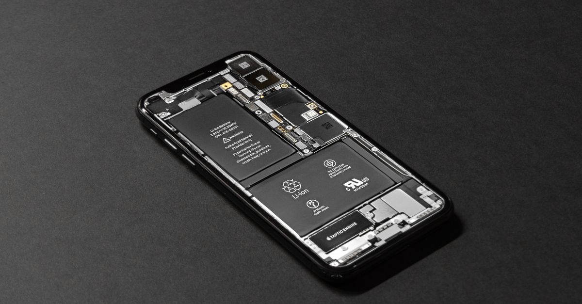 découvrez les processus avancés de production de batteries, de la fabrication à l'assemblage, pour répondre aux besoins énergétiques modernes.