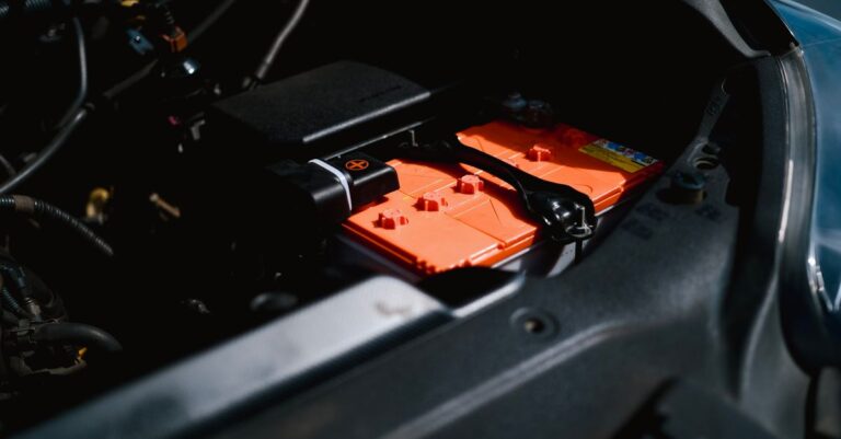 découvrez les technologies et procédés innovants dans la production de batteries pour répondre aux besoins énergétiques modernes.