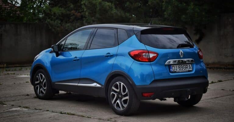 découvrez renault, constructeur automobile français proposant une gamme de voitures conçues pour accompagner tous vos trajets.