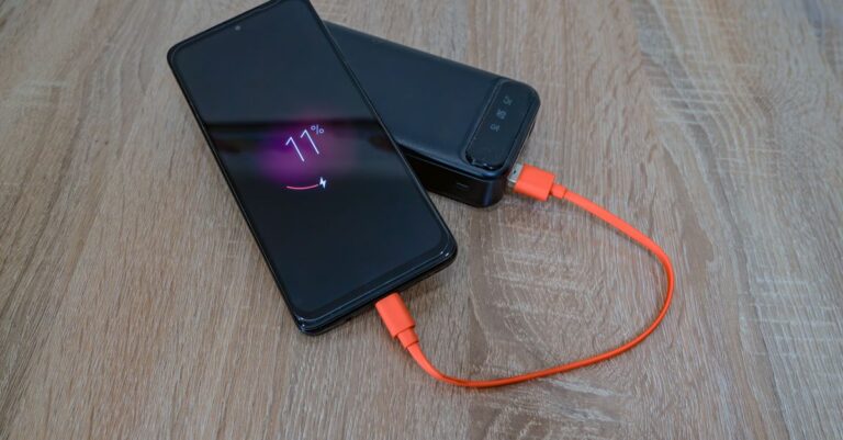 découvrez la recharge ultra-rapide : rechargez vos appareils en un temps record grâce à une technologie performante, pratique et conçue pour votre quotidien.